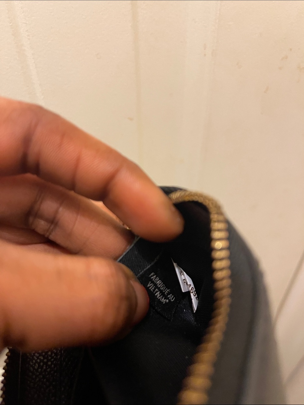 Coach, please check all picture of condition - Picture 14 of 17